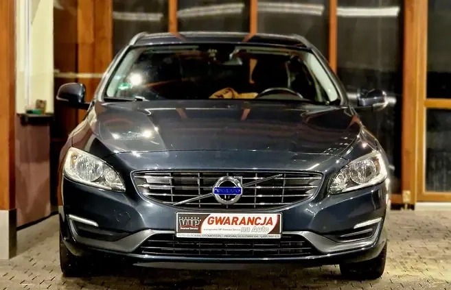 Volvo V60 cena 37999 przebieg: 200000, rok produkcji 2013 z Gąbin małe 562